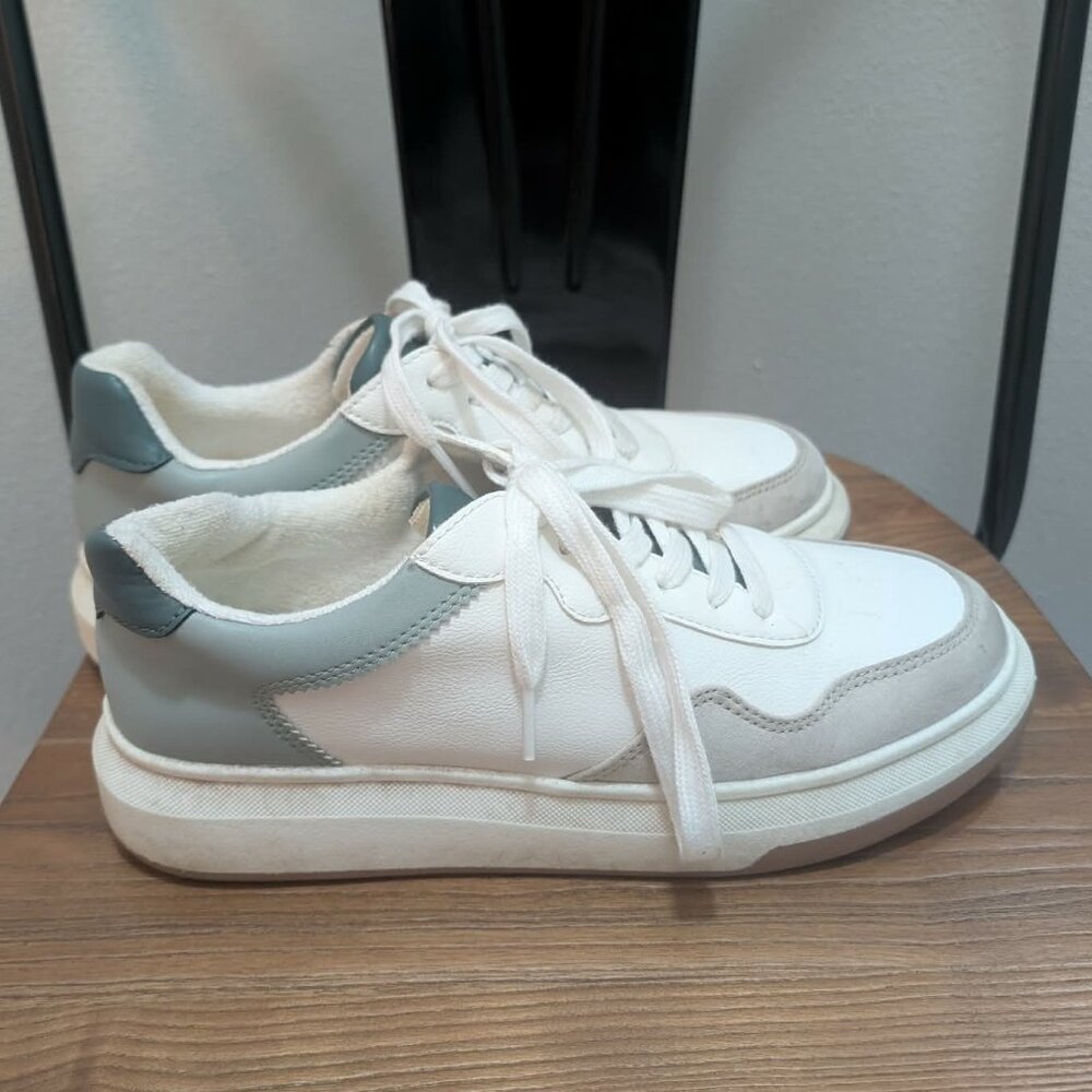 *3/$25* Women's Target Fashion Sneakers - Size 8.5